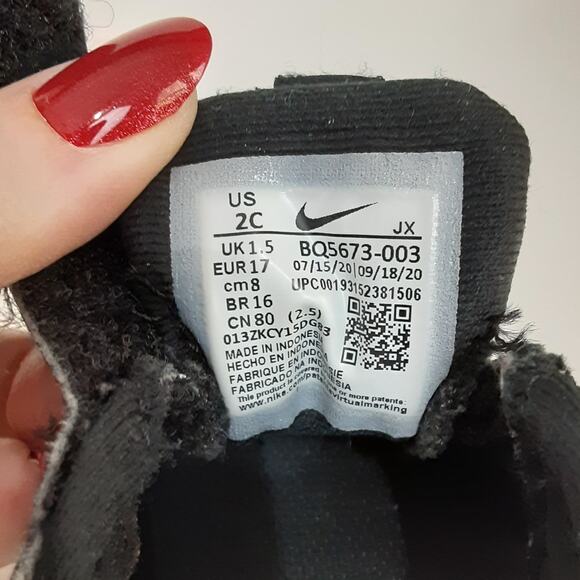 Nike Revolution 5 Black Slip On Sneakers Toddler 2C Running Shoes Gender Neutral - Picture 8 of 8